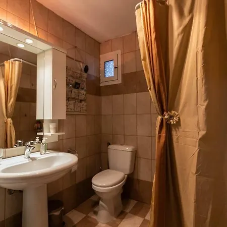 Family & Pet Friendly House Feriehus Tríkala