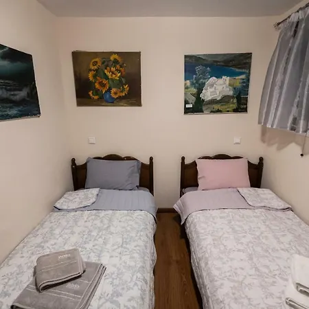 Family & Pet Friendly House *
